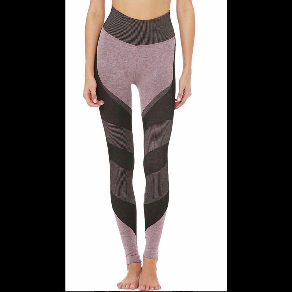 LIKE NEW ALO Yoga High Waist Seamless Lift Legging